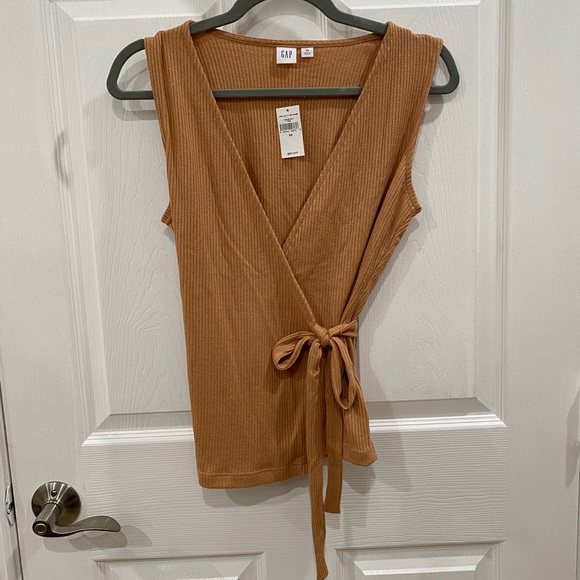 GAP Tops - SOFTSPUN FITTED WRAP TOP - GAP